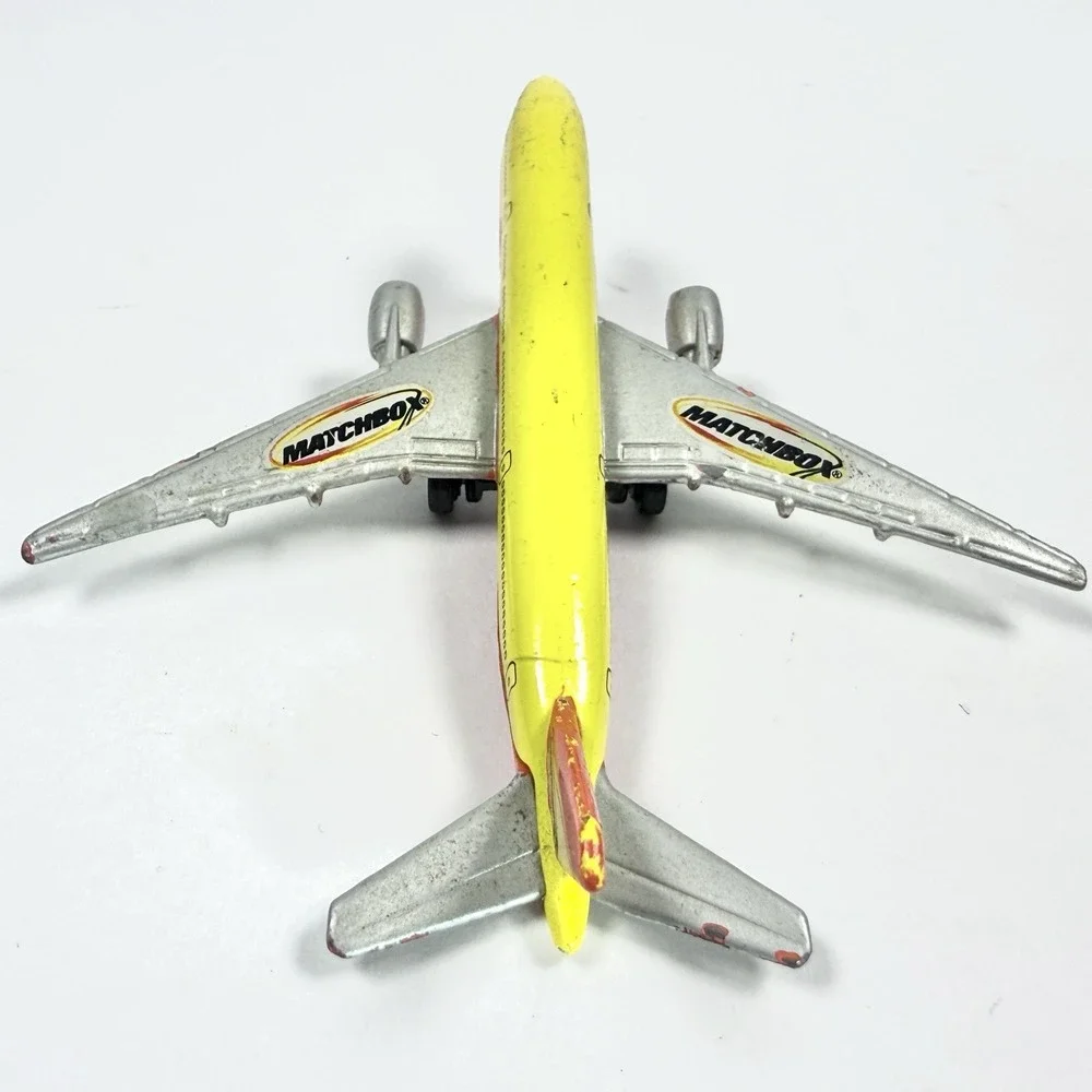 Matchbox Skybusters Boeing 777-200 Die Cast‎ Airplane 1997 Aircraft Toy